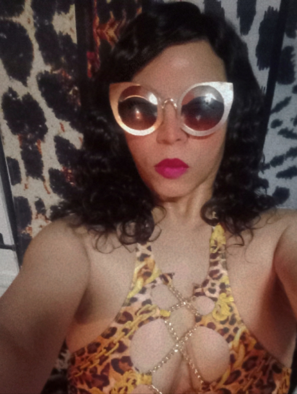 (NEW)! Gold Metal! Cat Shades! :-)